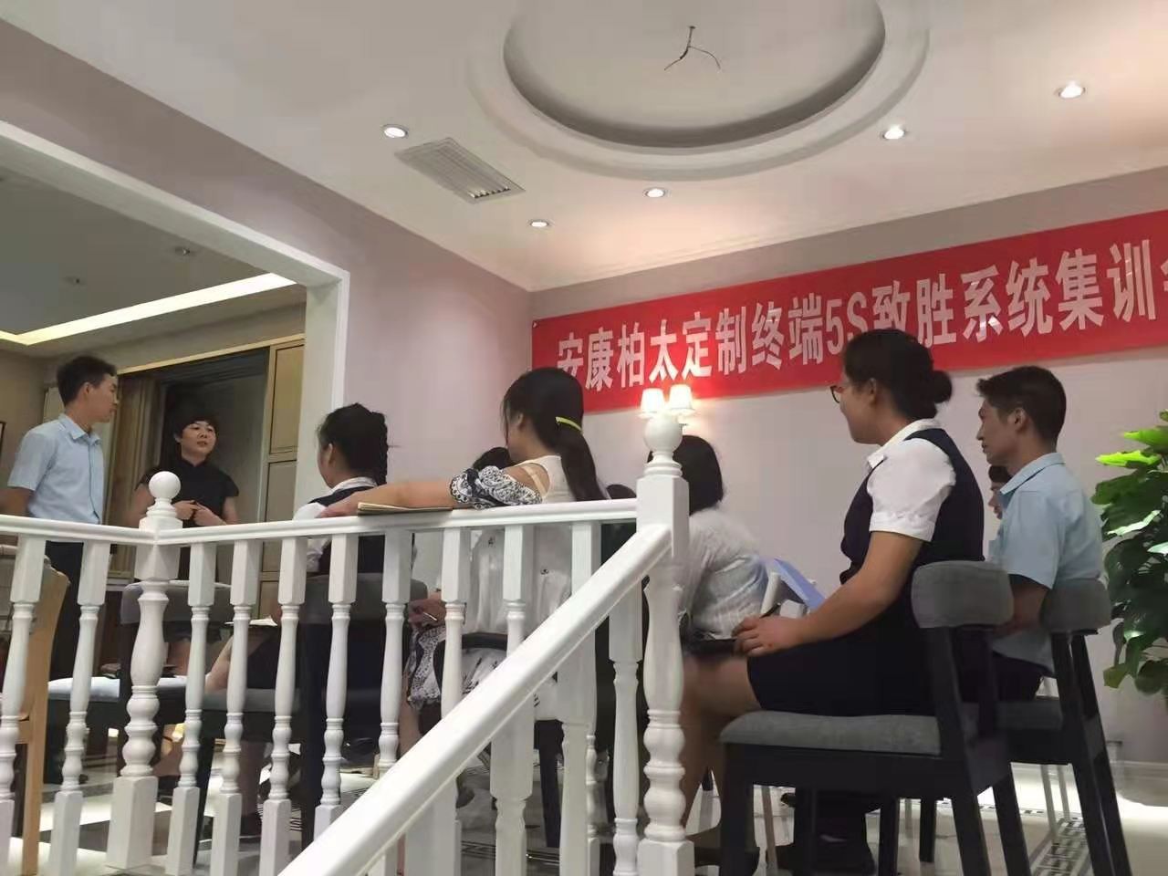 2cbb0adbf68f9a0c59d0b05bb690d58.jpg